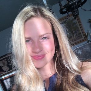 Meet your Posher, Prezley